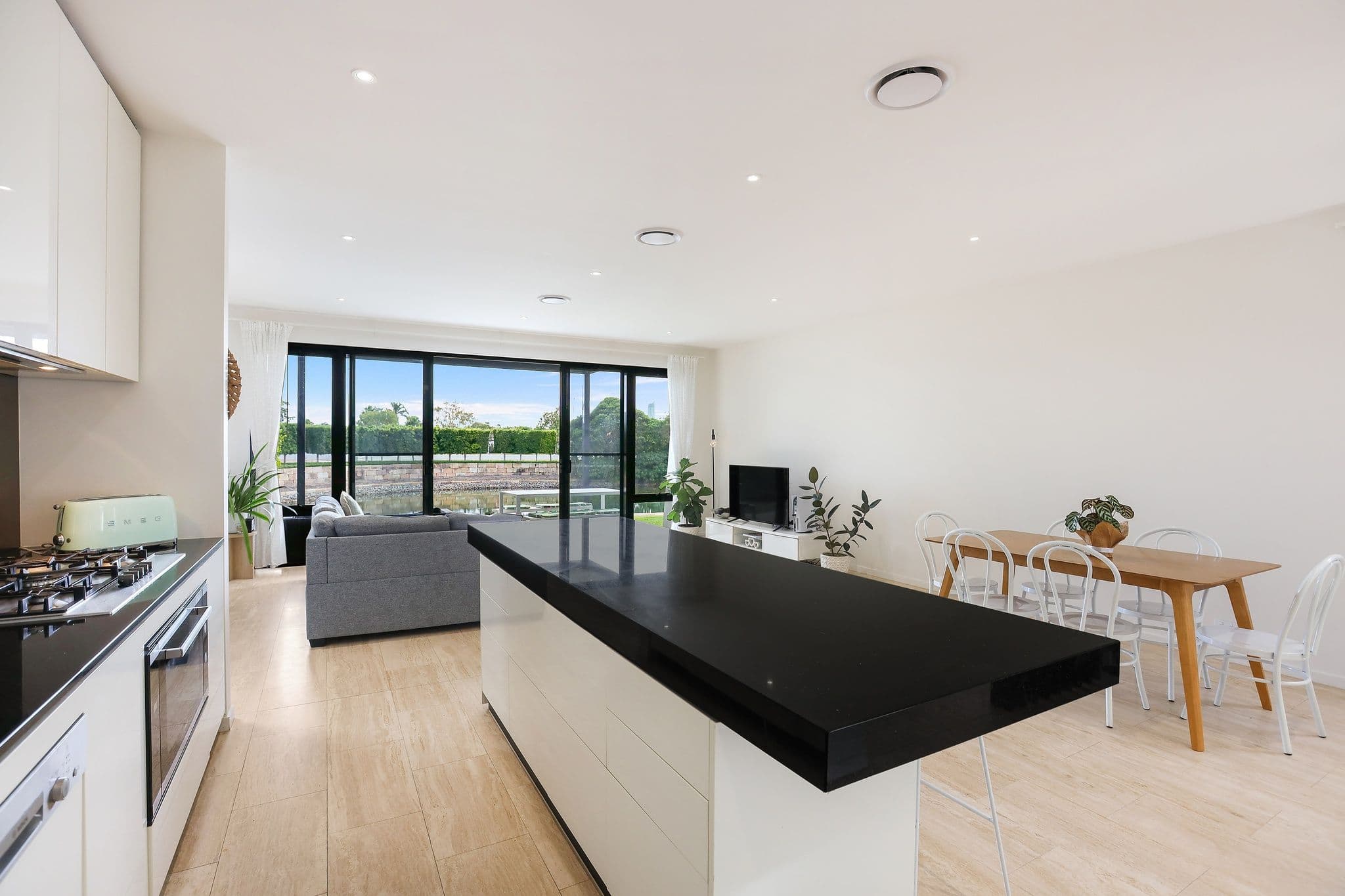 12 Concourse Drive, Mermaid Waters QLD 4218, Mermaid Waters - Thumbnail 6