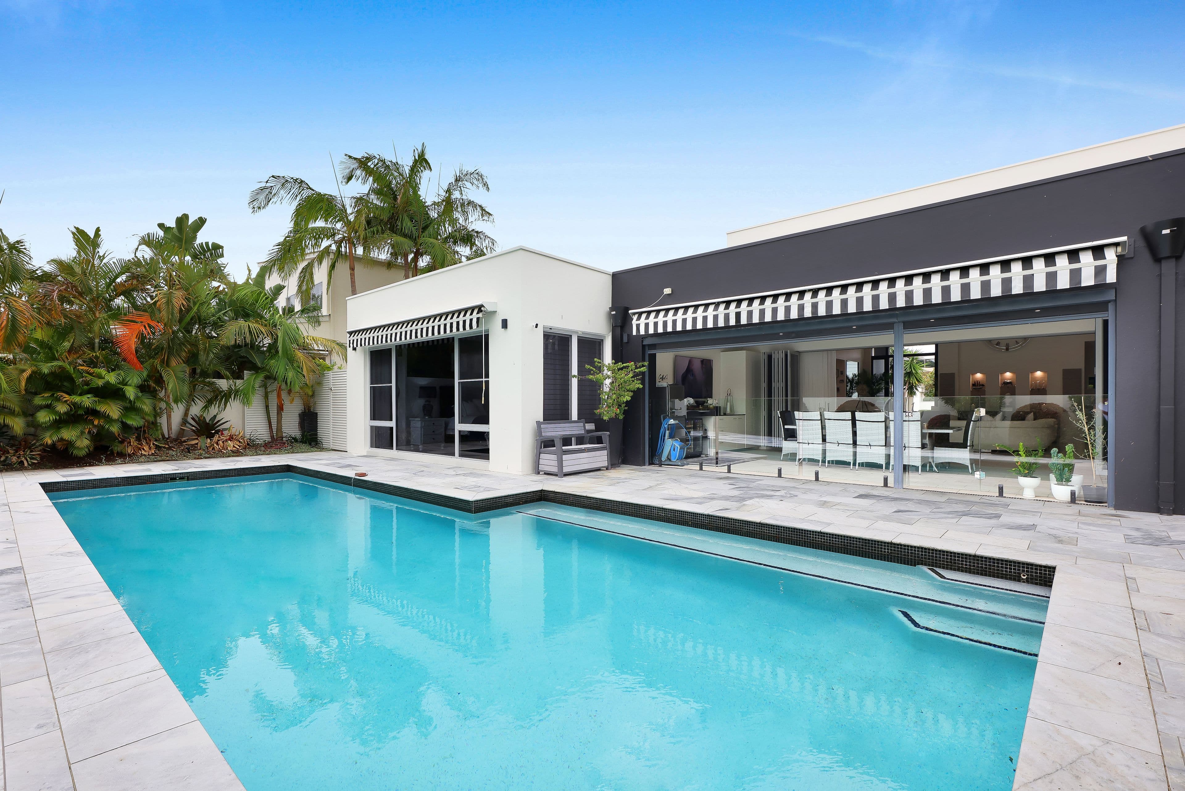 2091 The Circle, Sanctuary Cove QLD 4212, Sanctuary Cove - Thumbnail 2
