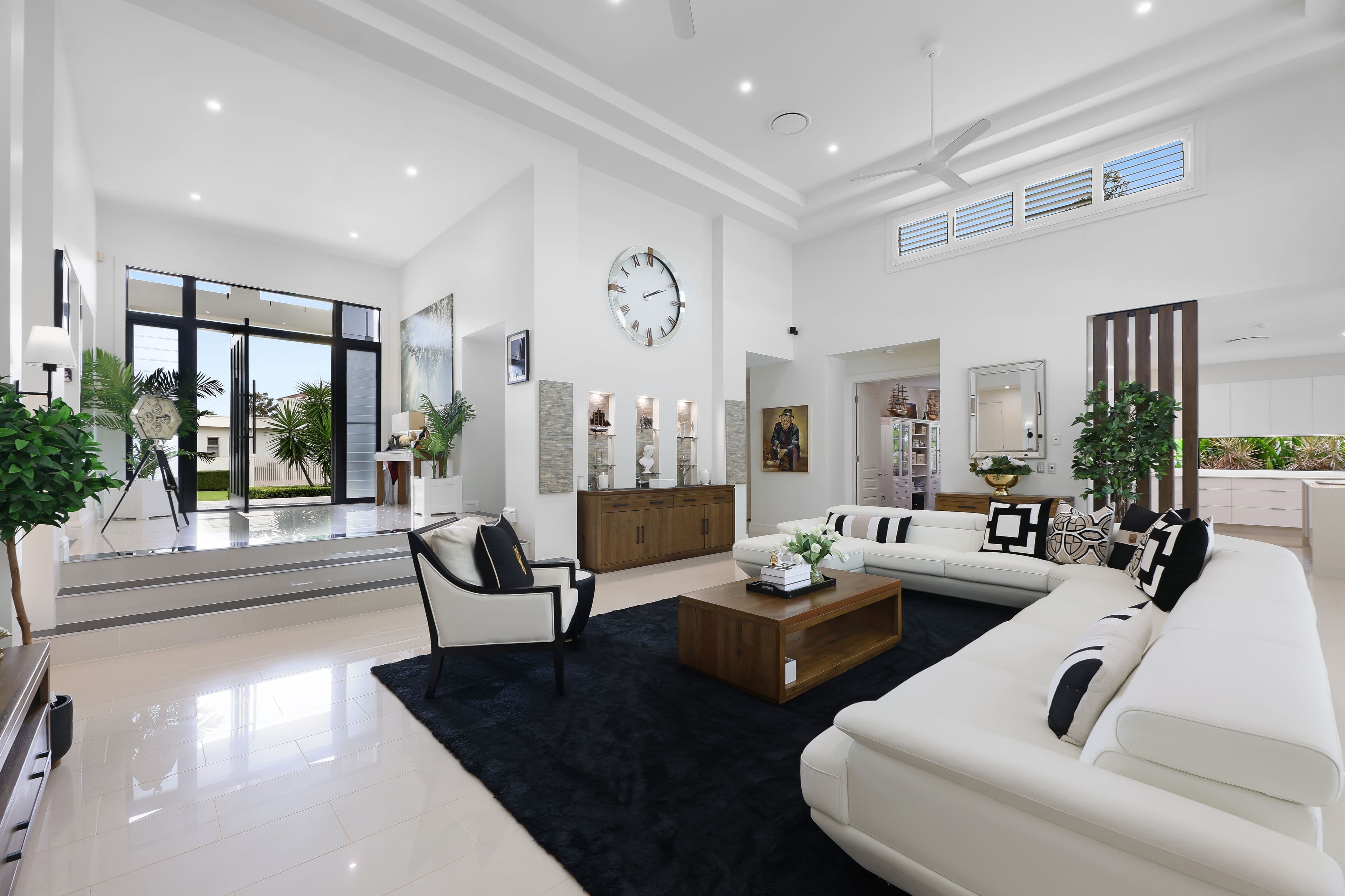 2091 The Circle, Sanctuary Cove QLD 4212, Sanctuary Cove - Thumbnail 4
