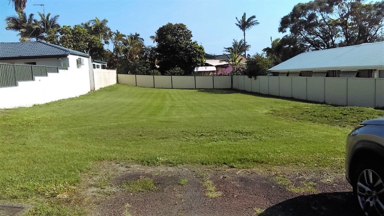 11 Essendon Close, Arundel QLD 4214, Arundel - Image 1