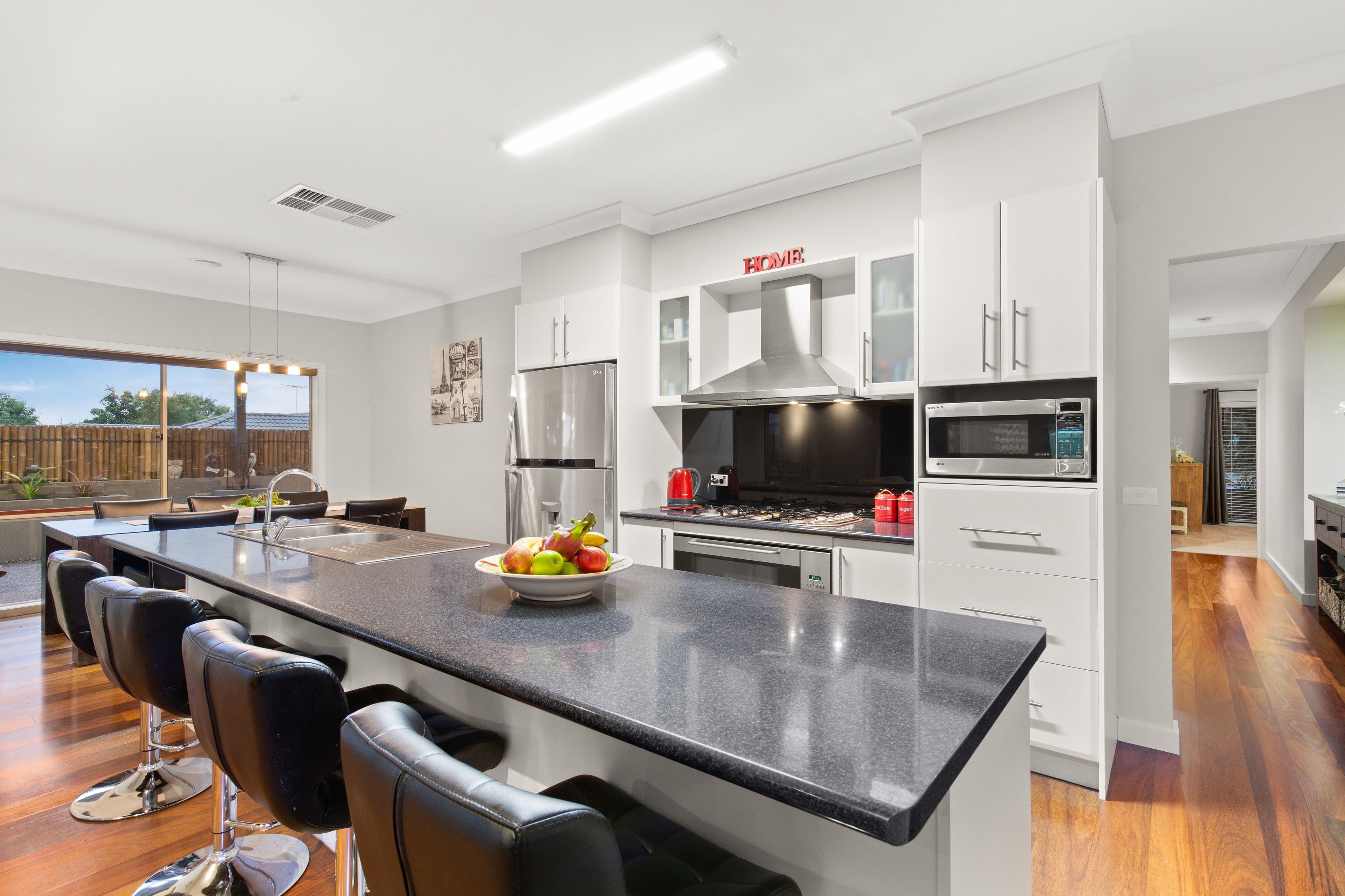 19 Pioneers Crescent, Pakenham VIC 3810, Pakenham - Thumbnail 5