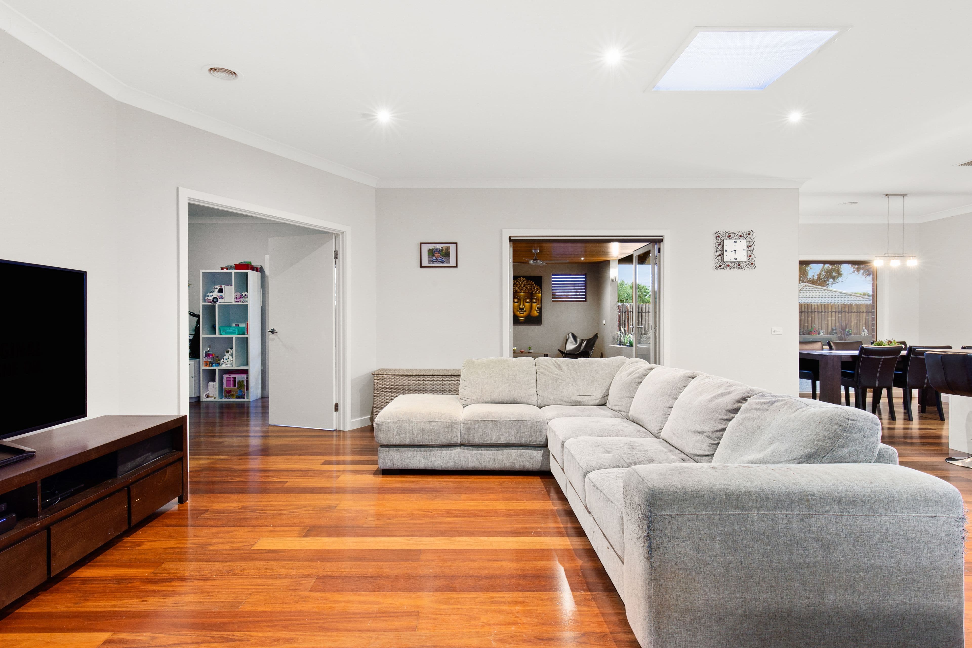19 Pioneers Crescent, Pakenham VIC 3810, Pakenham - Thumbnail 7