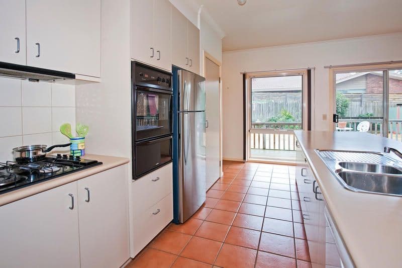 21 James Cook Drive, WANDANA HEIGHTS VIC 3216, Wandana Heights - Thumbnail 6