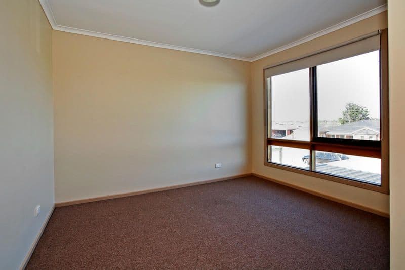 13 Durran Street, ST ALBANS PARK VIC 3219, St Albans Park - Thumbnail 8