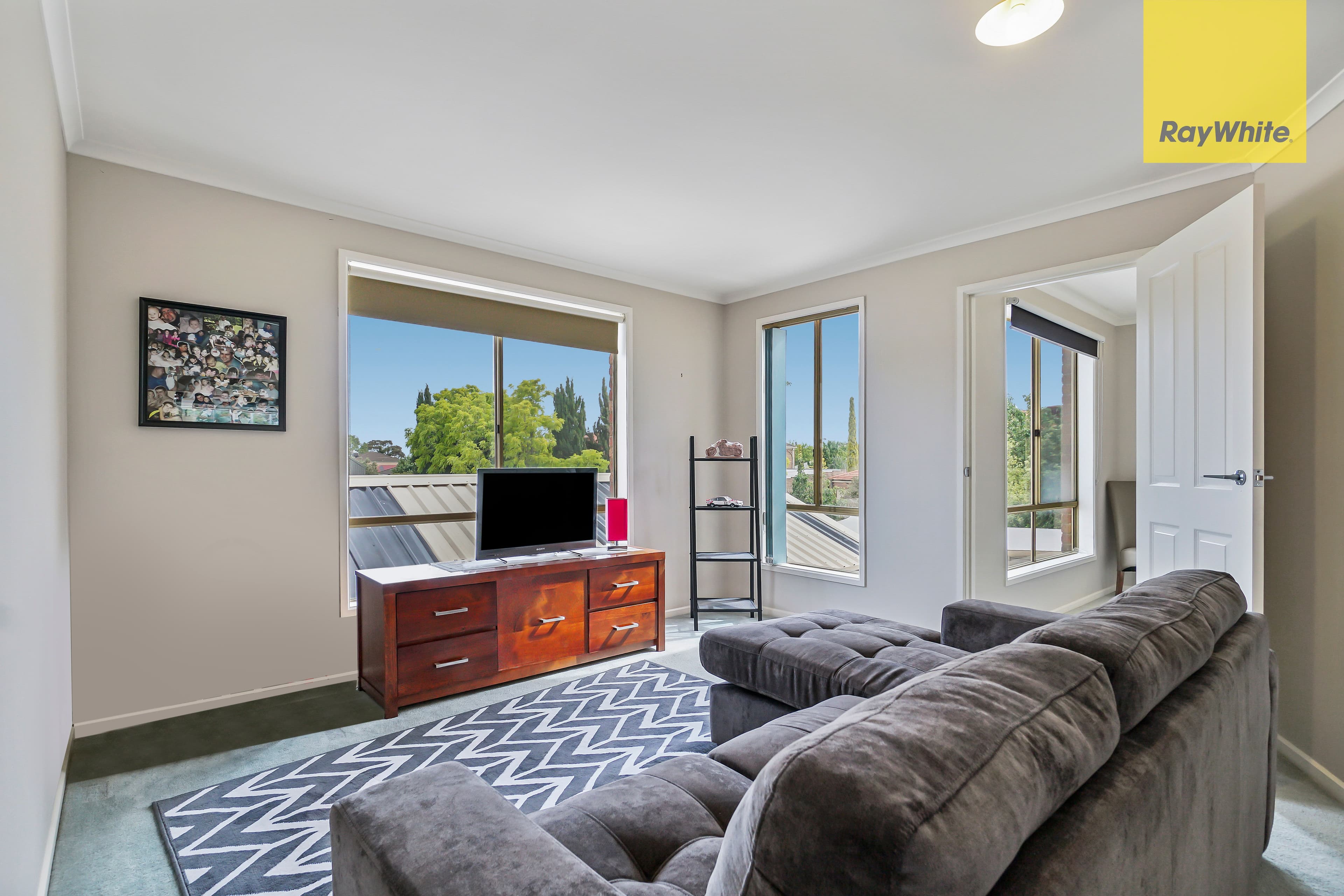 2 Fleetwood Circuit, Melton West VIC 3337, Melton West - Thumbnail 5