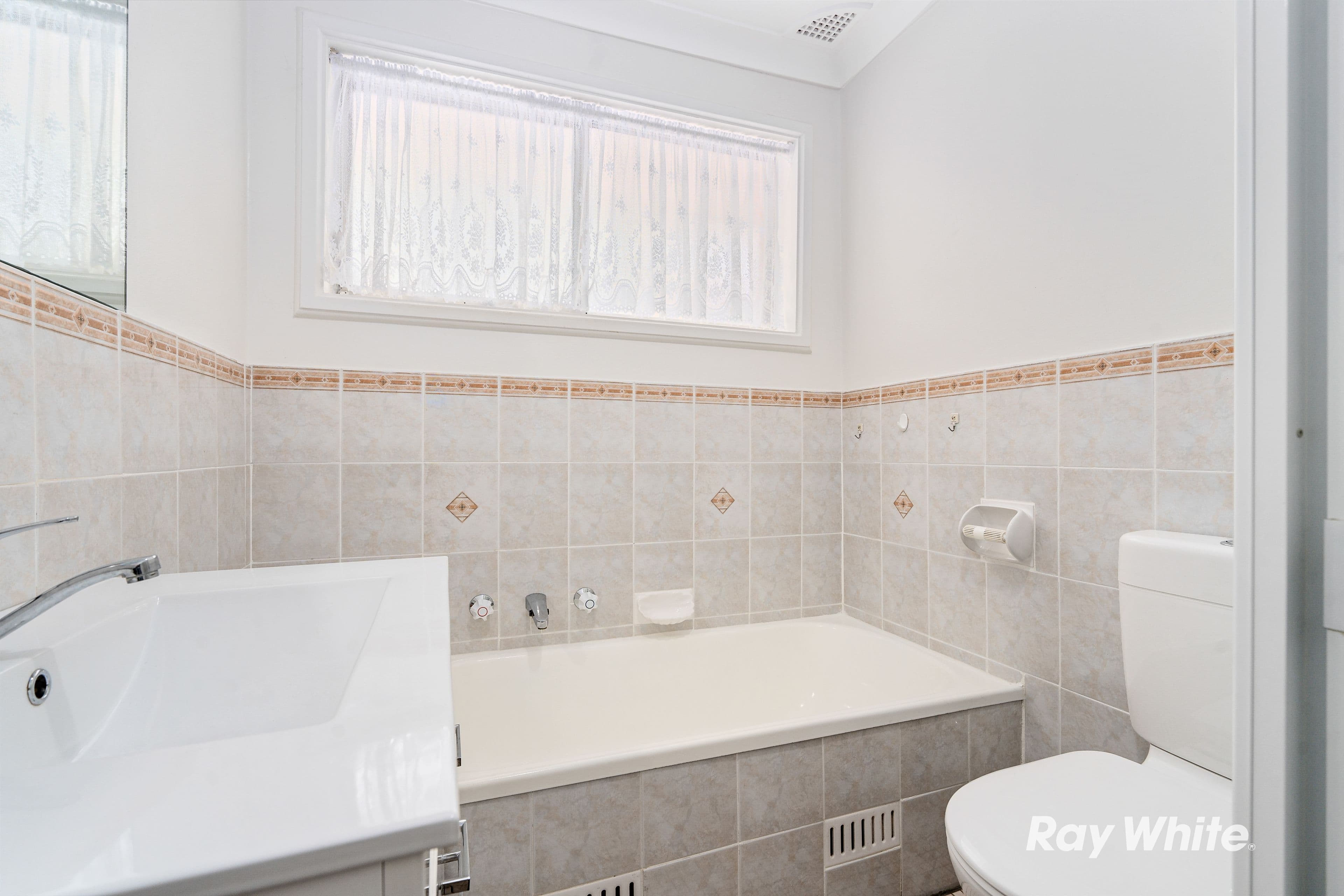 34 Illabo Street, Quakers Hill NSW 2763, Quakers Hill - Thumbnail 6