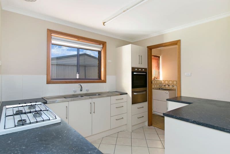 40 Hinkler Crescent, MODBURY HEIGHTS SA 5092, Modbury Heights - Thumbnail 4