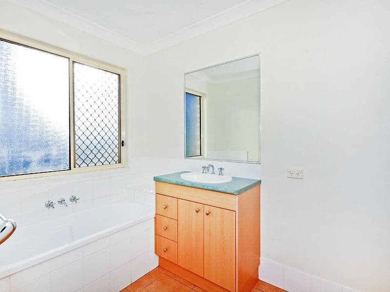 19 Berrigan Street, Redbank Plains QLD 4301, Redbank Plains - Thumbnail 4
