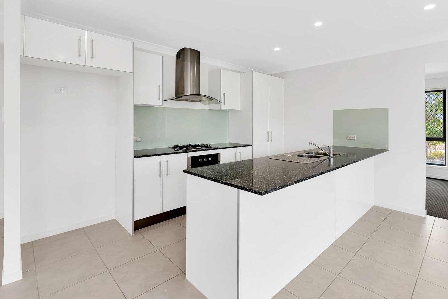 8 McAllisters Crescent, Coomera QLD 4209, Coomera - Thumbnail 3