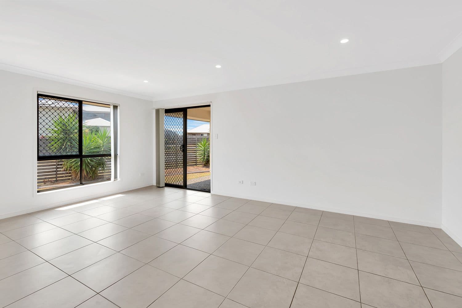 8 McAllisters Crescent, Coomera QLD 4209, Coomera - Thumbnail 6