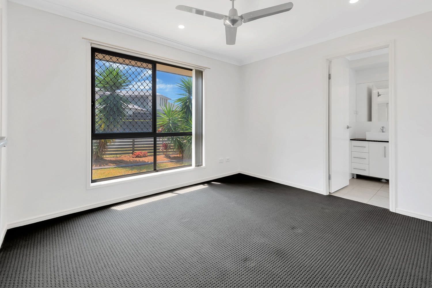 8 McAllisters Crescent, Coomera QLD 4209, Coomera - Thumbnail 8