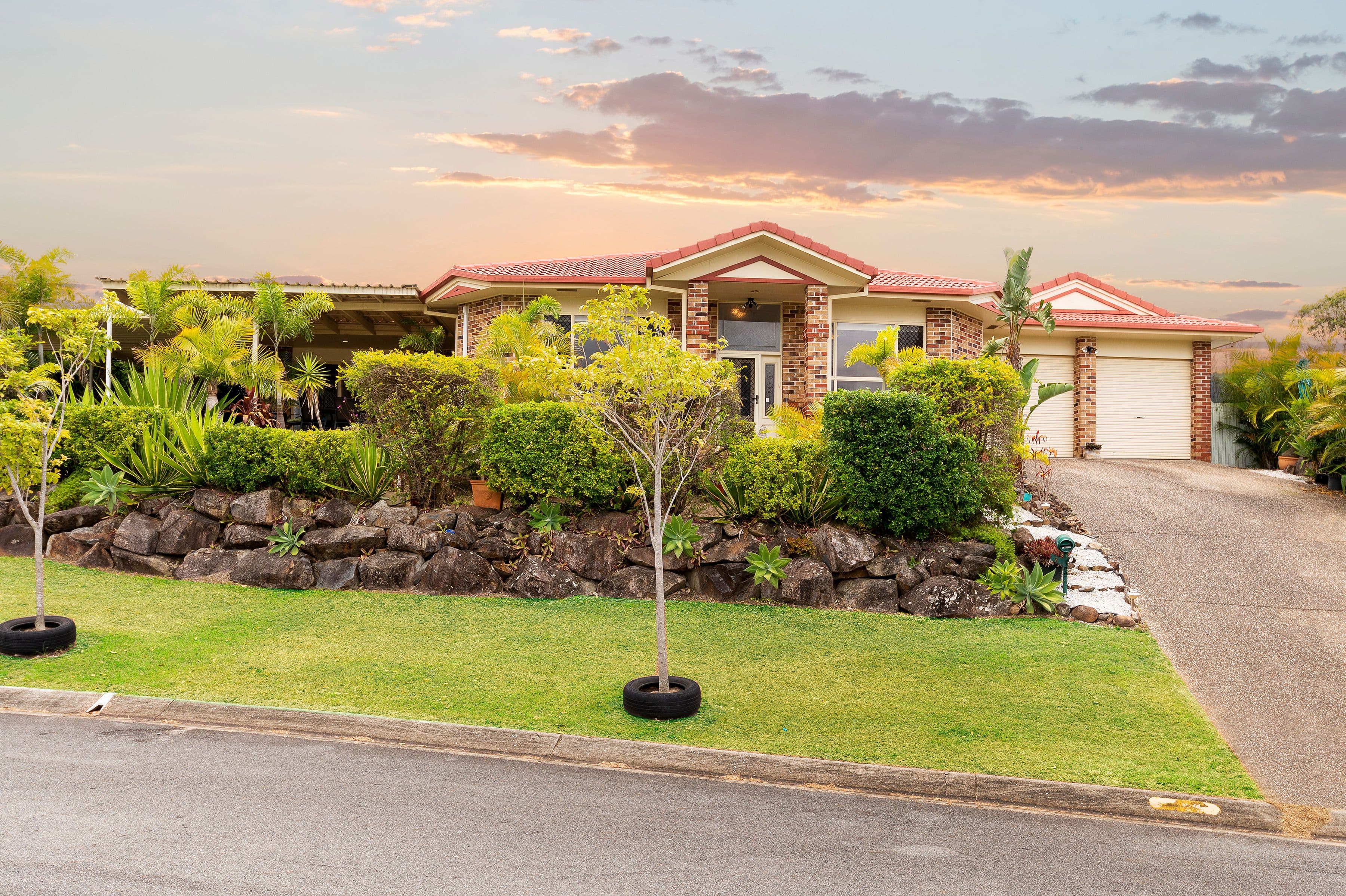 2 Greenridge Street, Oxenford QLD 4210, Oxenford - Thumbnail 3