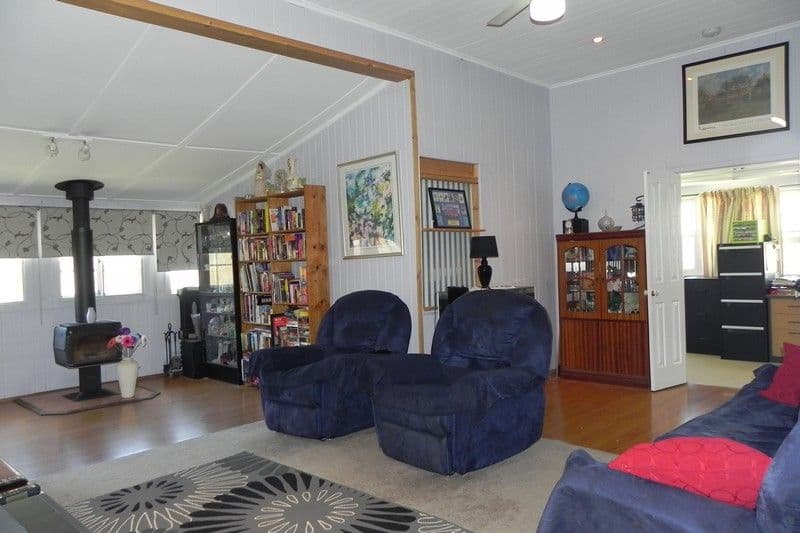17 Young, PITTSWORTH QLD 4356, Pittsworth - Thumbnail 2