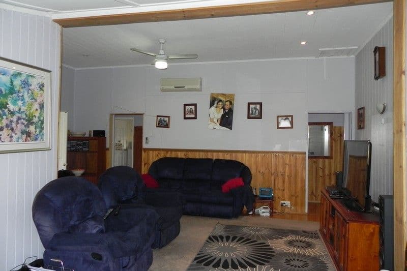 17 Young, PITTSWORTH QLD 4356, Pittsworth - Thumbnail 3