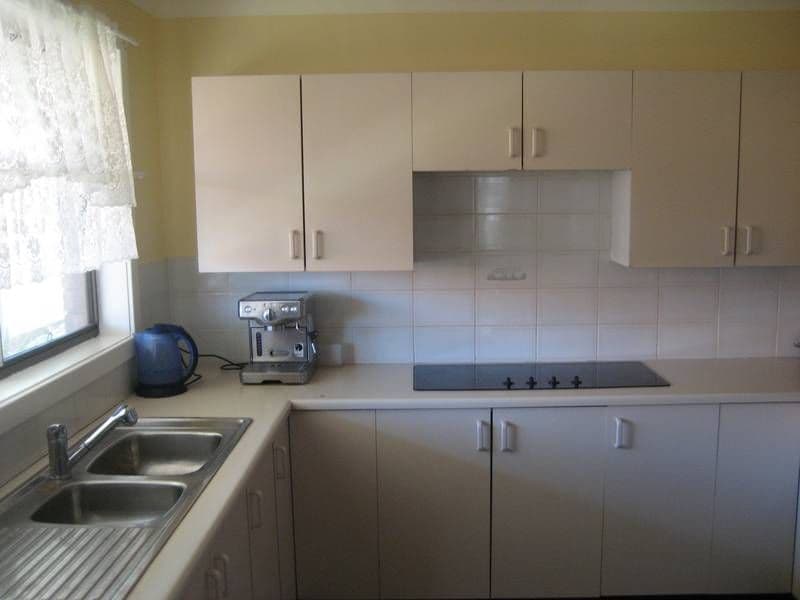 34 Pineview Circuit, YOUNG NSW 2594, Young - Thumbnail 4