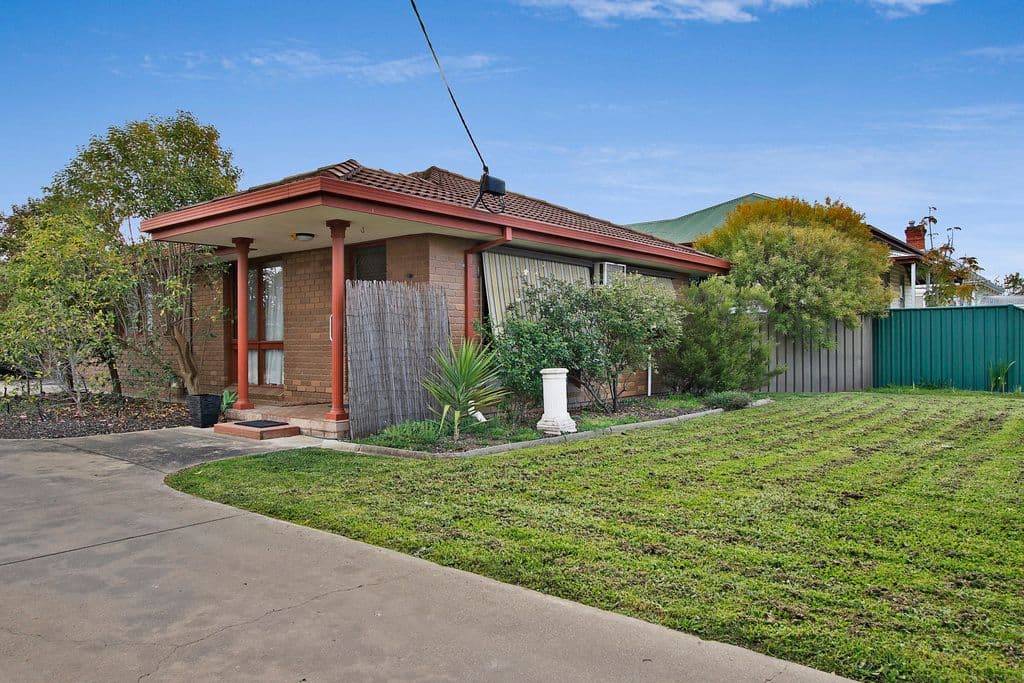 28 Smythe Street, Benalla VIC 3672, Benalla - Image 1