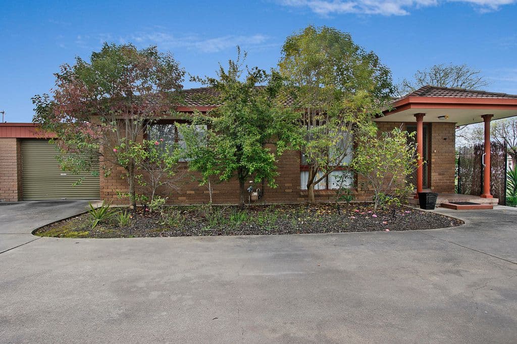 28 Smythe Street, Benalla VIC 3672, Benalla - Thumbnail 2