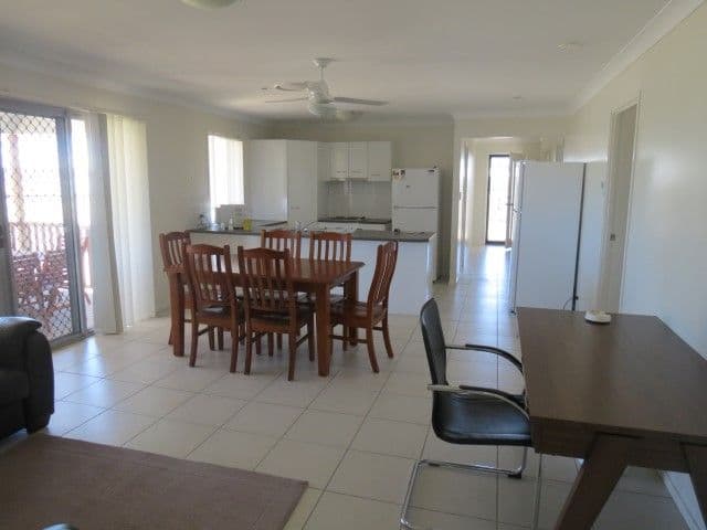 27 Bassett Court, Roma QLD 4455, Roma - Thumbnail 2