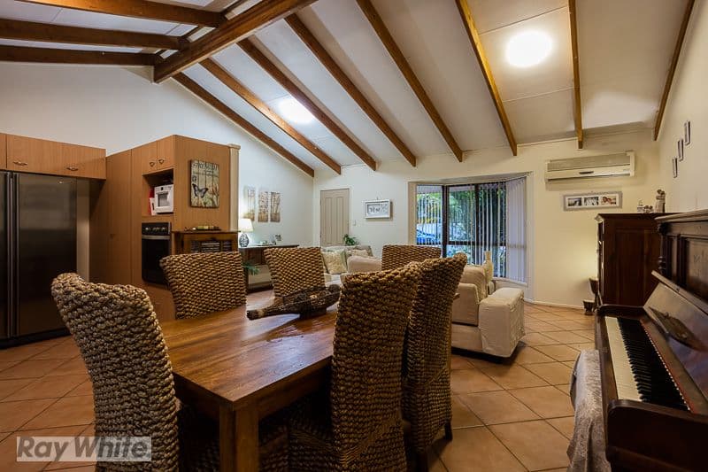 20 Sunningdale Drive, Redland Bay QLD 4165, Redland Bay - Thumbnail 3