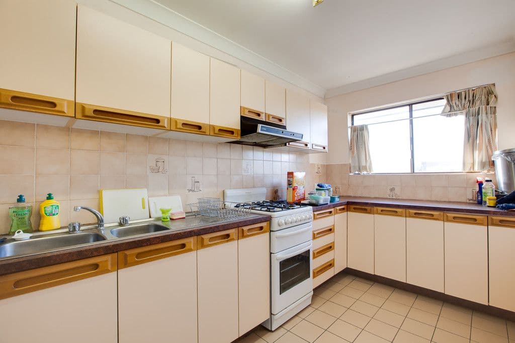 42 Macaulay Street, Coorparoo QLD 4151, Coorparoo - Thumbnail 3