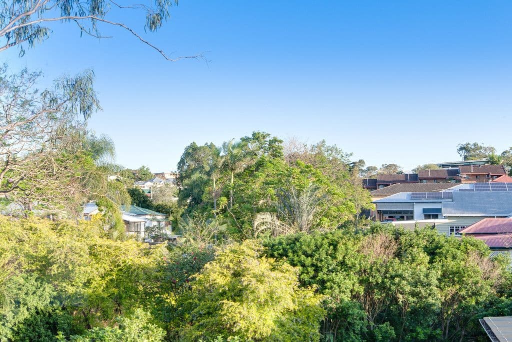 42 Macaulay Street, Coorparoo QLD 4151, Coorparoo - Thumbnail 8
