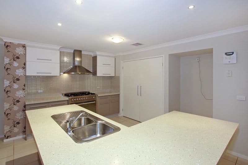 30 Ben Drive, MORNINGTON VIC 3931, Mornington - Thumbnail 4
