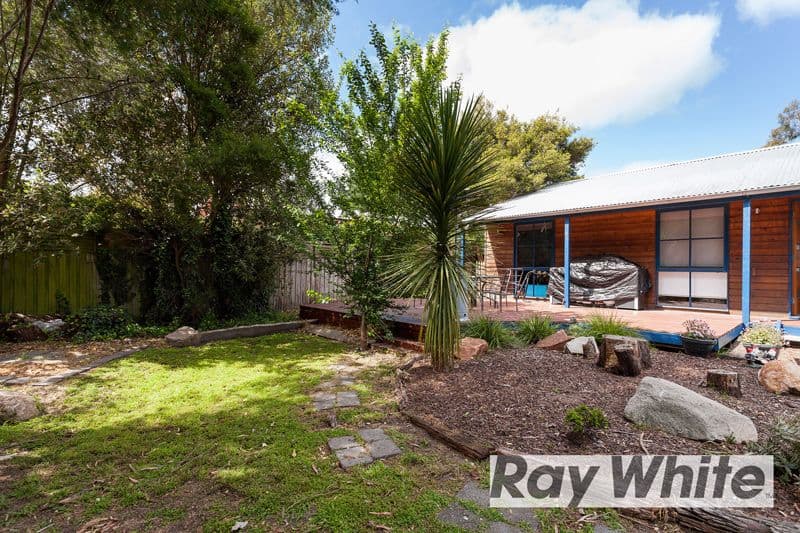 11 Pettit Street, CRIB POINT VIC 3919, Crib Point - Thumbnail 2