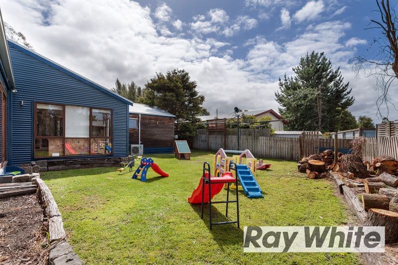 11 Pettit Street, CRIB POINT VIC 3919, Crib Point - Thumbnail 4