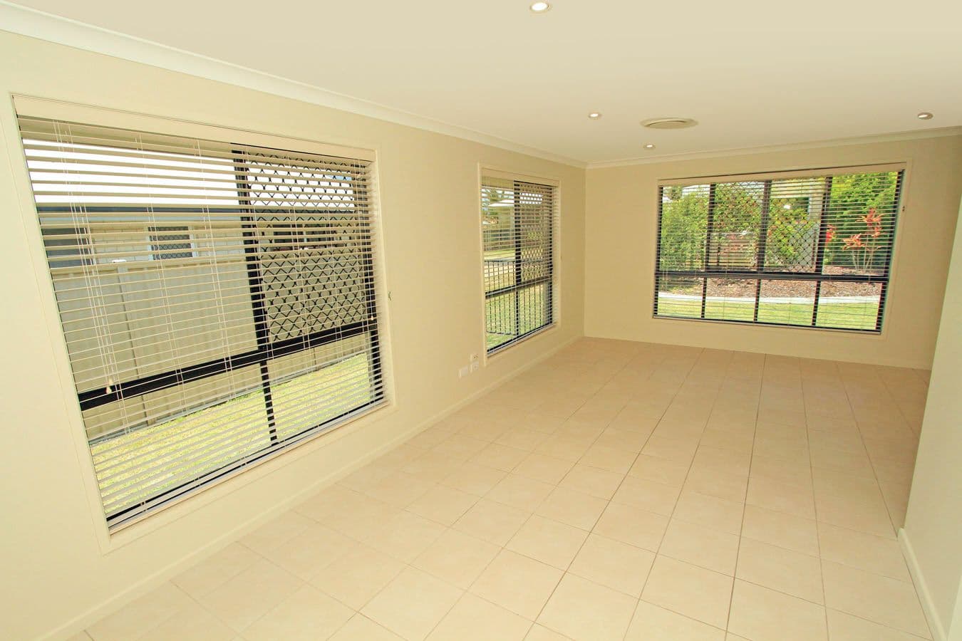 91 Carbeen Drive, TARANGANBA QLD 4703, Taranganba - Thumbnail 4