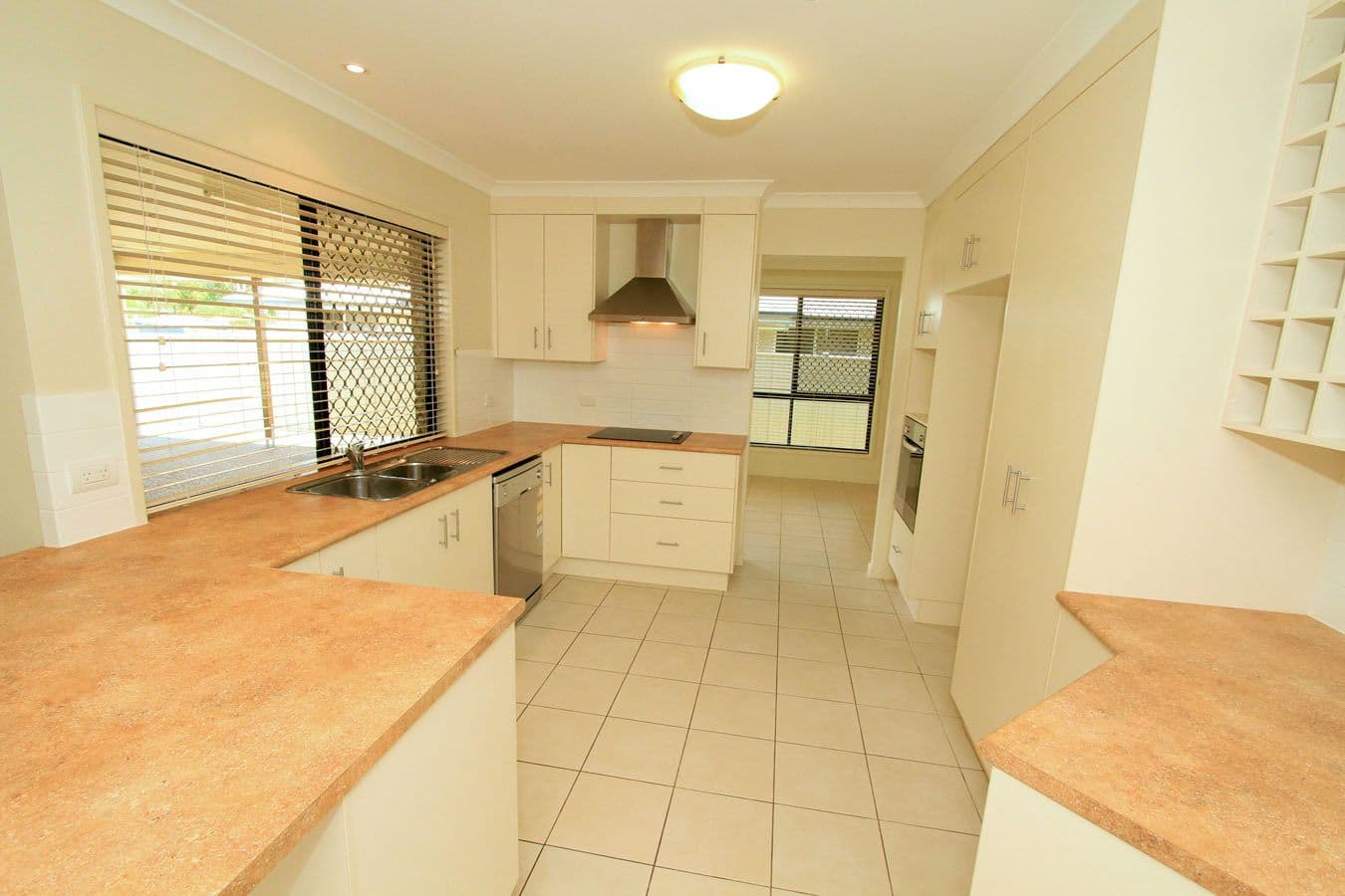 91 Carbeen Drive, TARANGANBA QLD 4703, Taranganba - Thumbnail 8