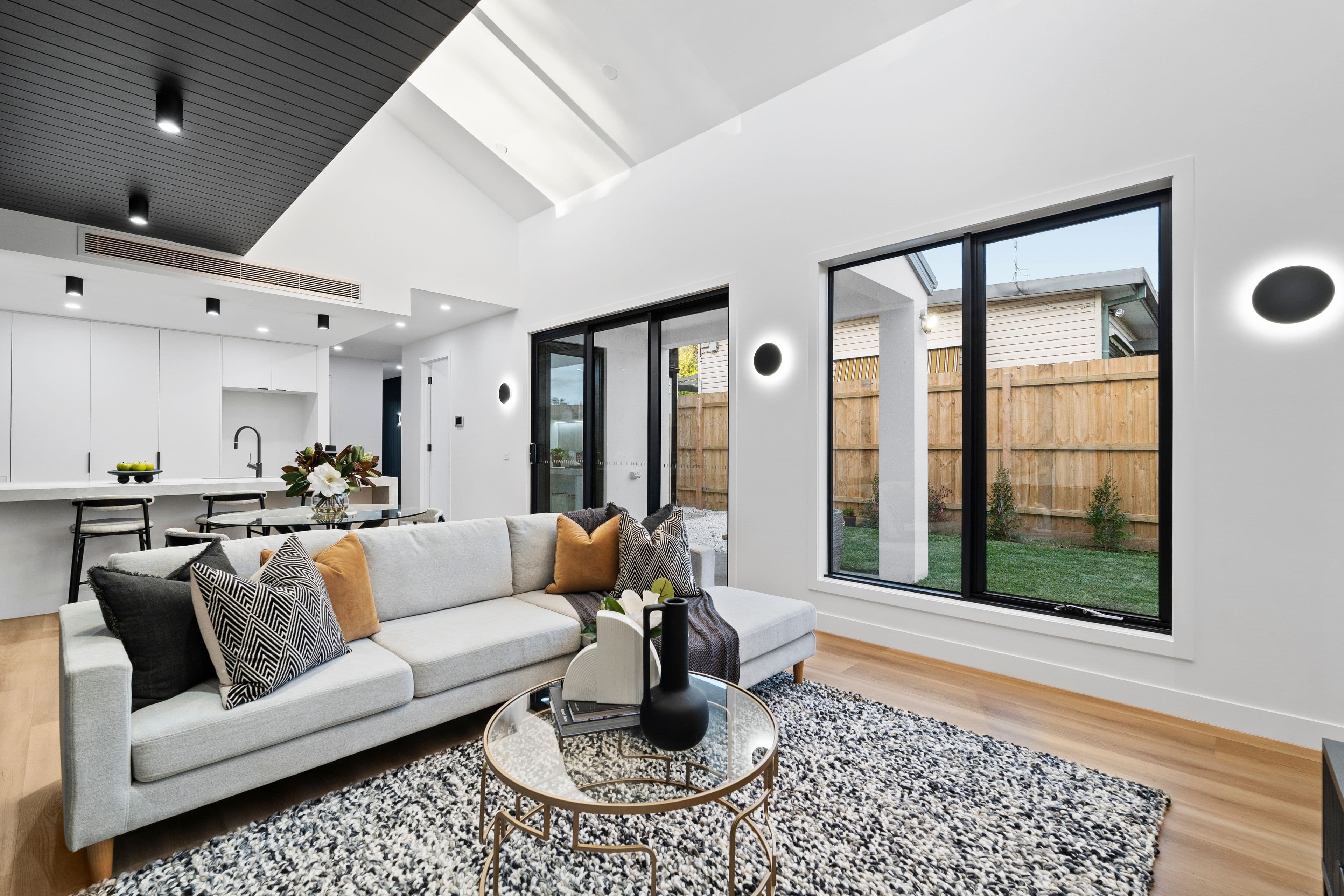 67 Darwin Road, Wantirna South VIC 3152, Wantirna South - Thumbnail 2