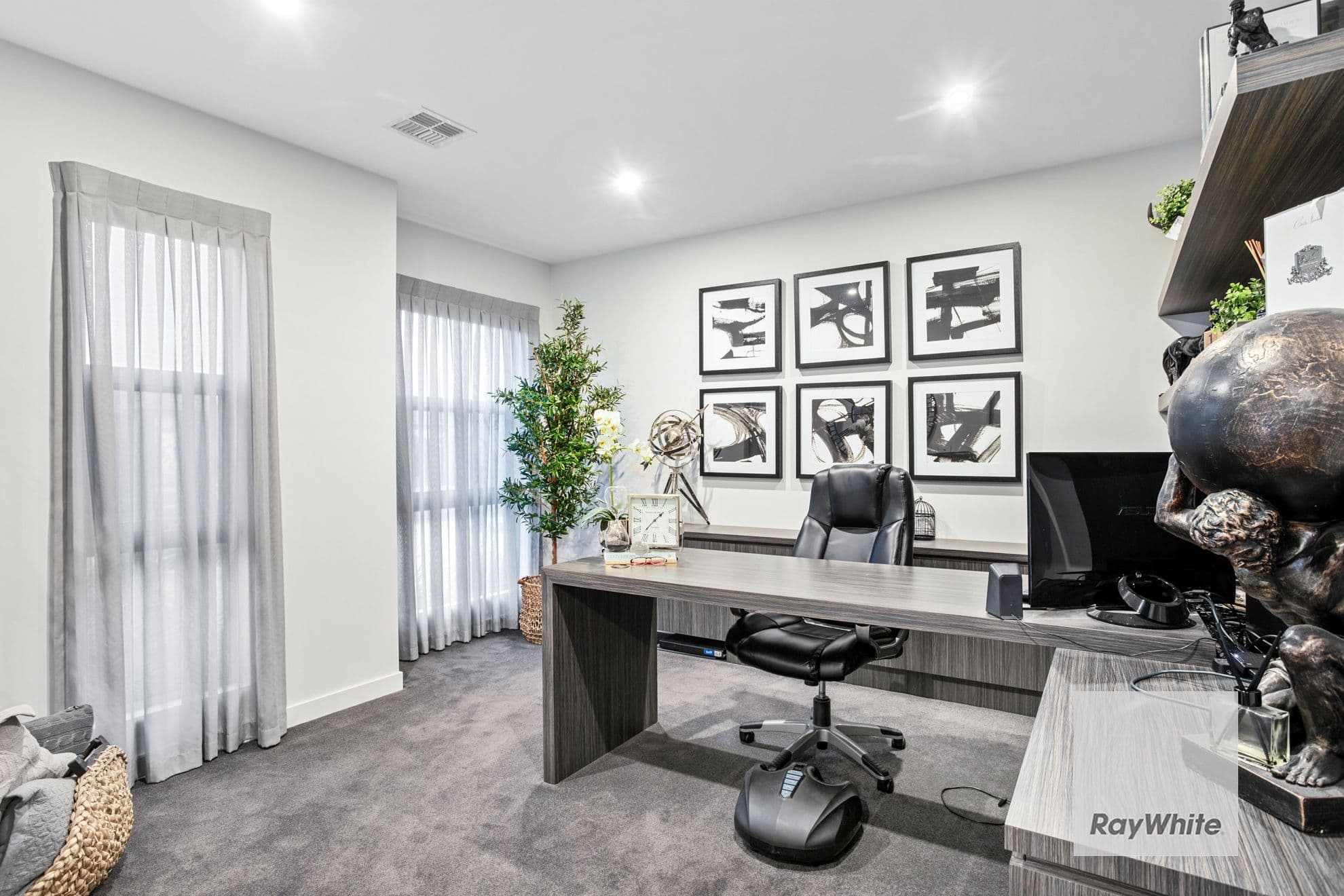 4 Cherry Lake Green, Caroline Springs VIC 3023, Caroline Springs - Thumbnail 2