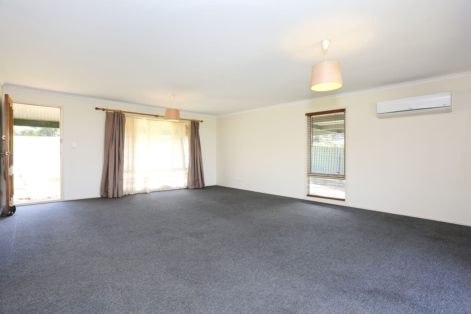 11 Viewbank Crescent, Maitland SA 5573, Maitland - Thumbnail 2