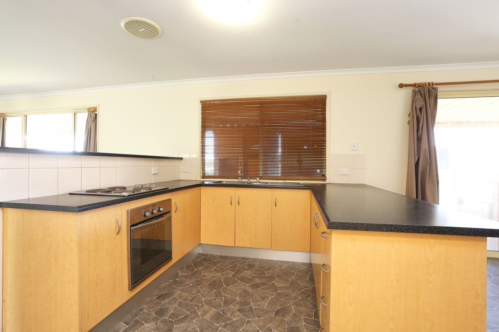 11 Viewbank Crescent, Maitland SA 5573, Maitland - Thumbnail 6