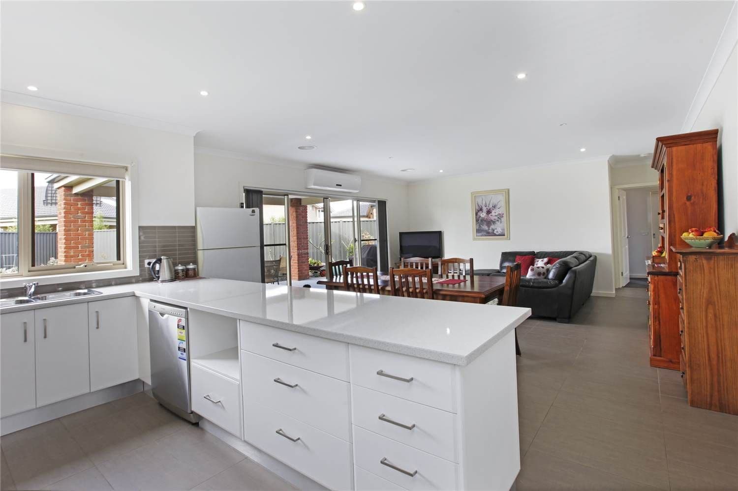 5-7 Moorhen Drive, LARA VIC 3212, Lara - Thumbnail 4
