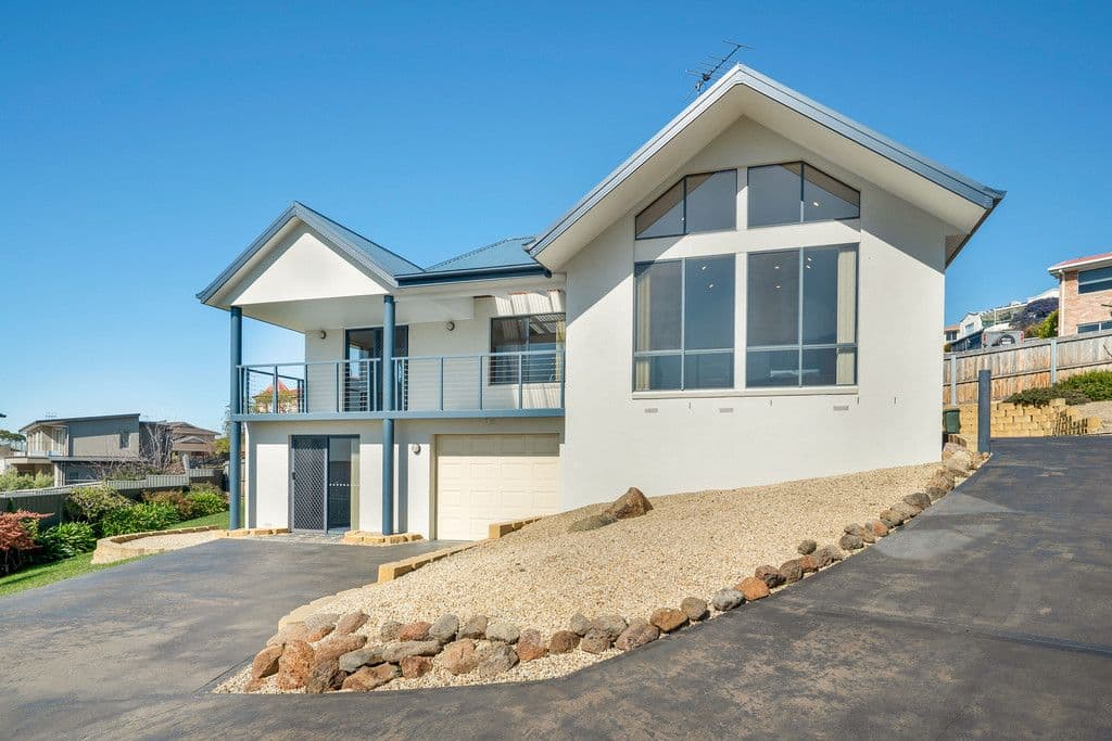 36 Suncoast Drive, Blackmans Bay TAS 7052, Blackmans Bay - Thumbnail 3