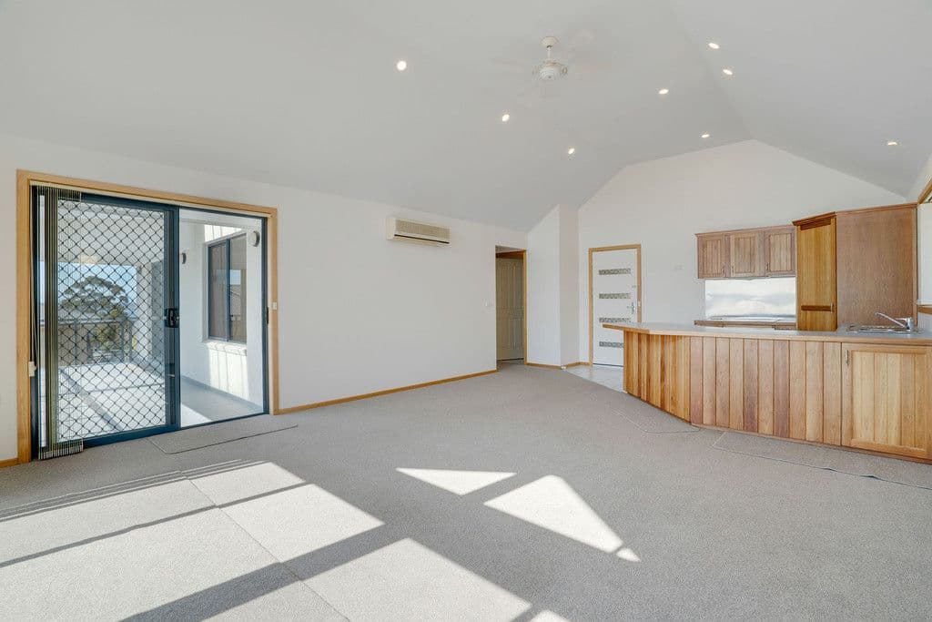 36 Suncoast Drive, Blackmans Bay TAS 7052, Blackmans Bay - Thumbnail 8