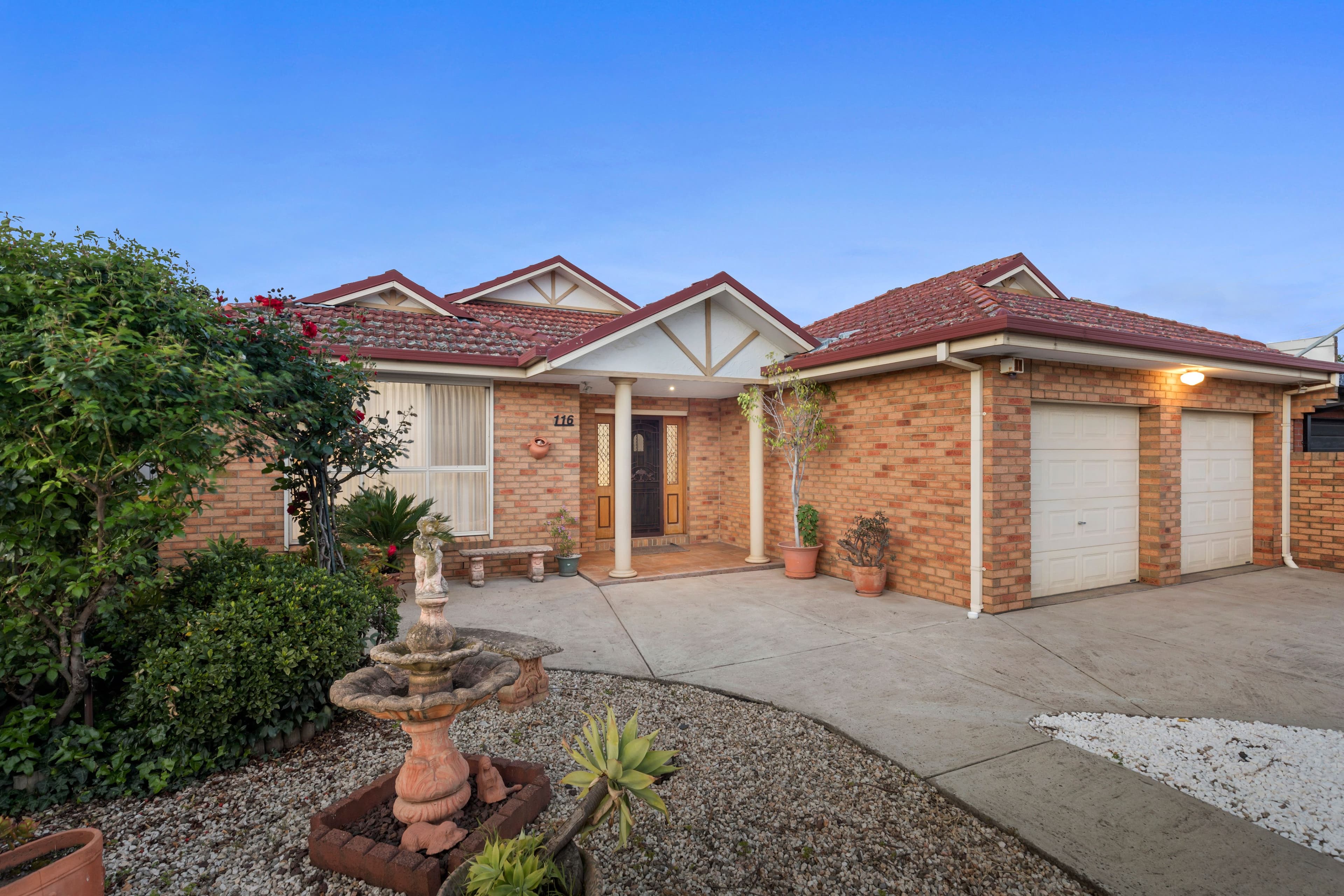 116 Warwick Road, Sunshine North VIC 3020, Sunshine North - Thumbnail 2