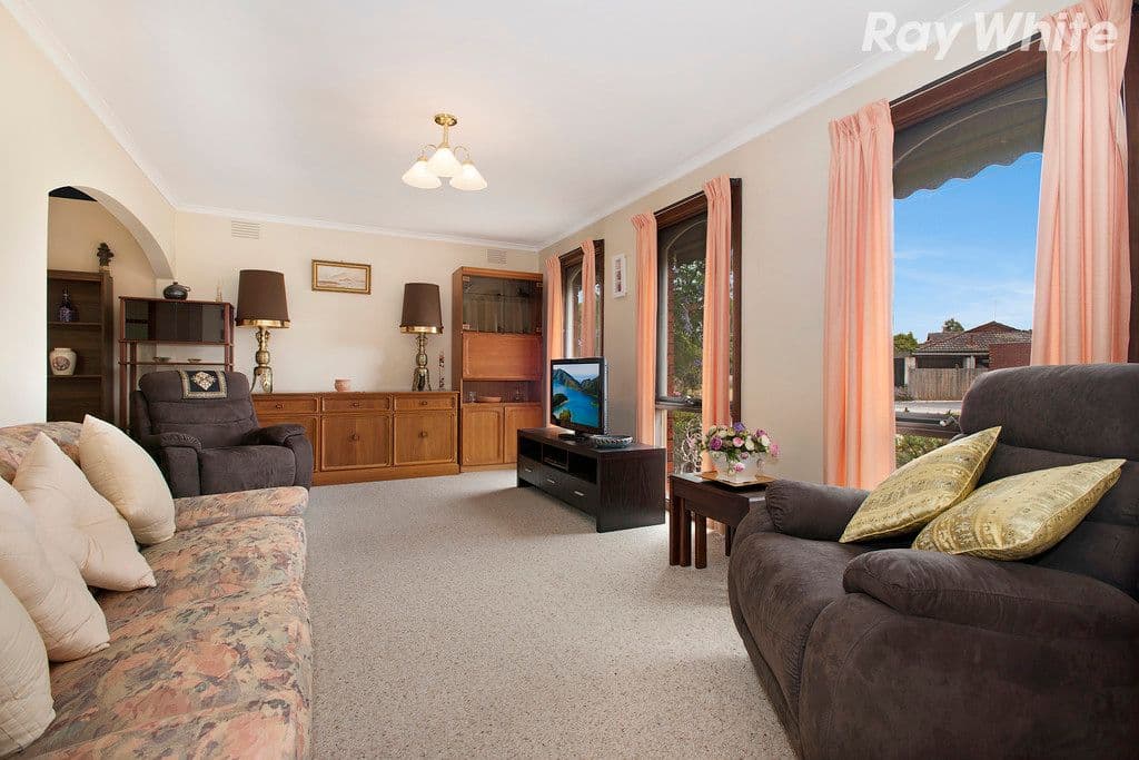 8 Narong Crescent, Knoxfield VIC 3180, Knoxfield - Thumbnail 2