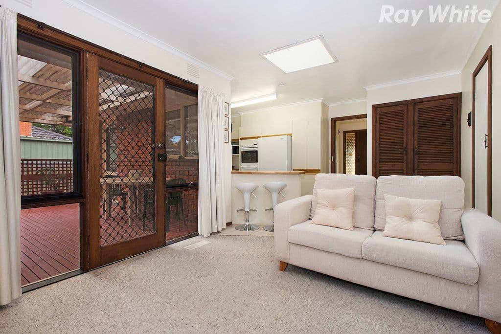 8 Narong Crescent, Knoxfield VIC 3180, Knoxfield - Thumbnail 3