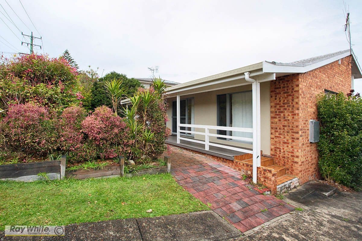 47 Lakeview Crescent, Forster - Image 1