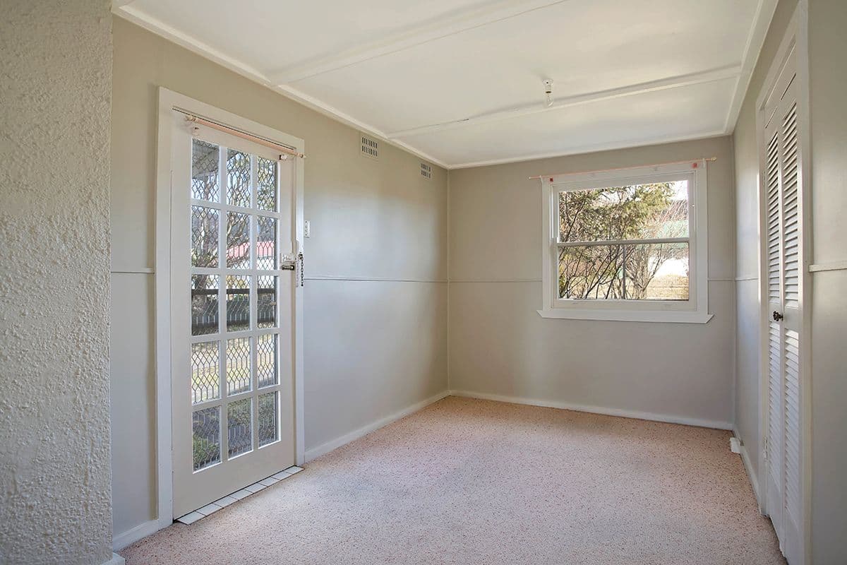 11 Lone Pine Avenue, Lithgow NSW 2790, Lithgow - Thumbnail 5