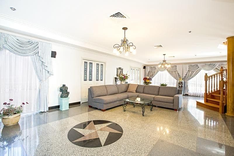 18 Edinburgh Circuit, CECIL HILLS NSW 2171, Cecil Hills - Thumbnail 2