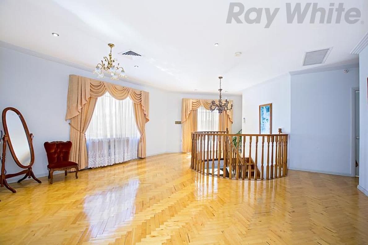 18 Edinburgh Circuit, CECIL HILLS NSW 2171, Cecil Hills - Thumbnail 7