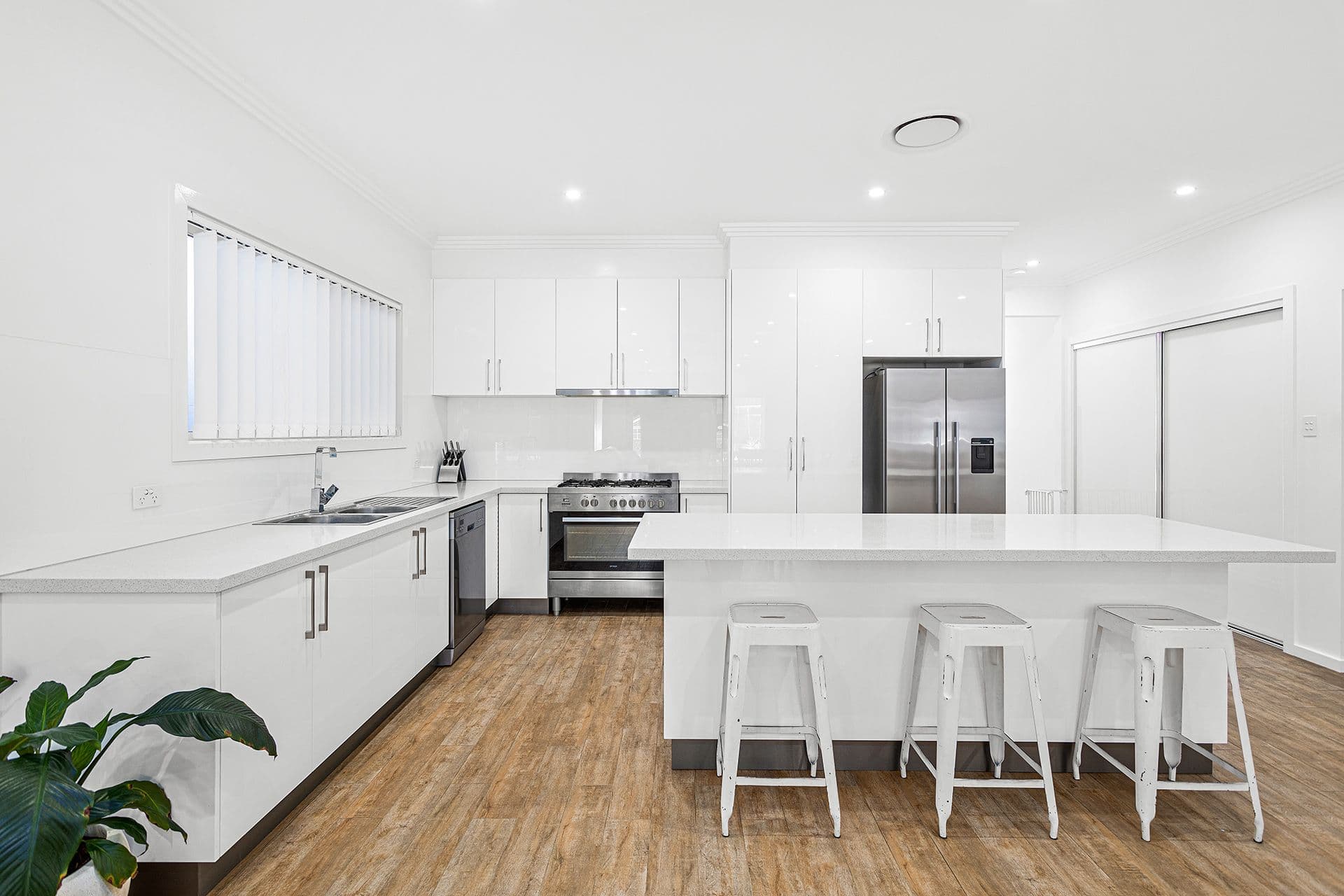 17 Elizabeth Circuit, Flinders NSW 2529, Flinders - Thumbnail 2