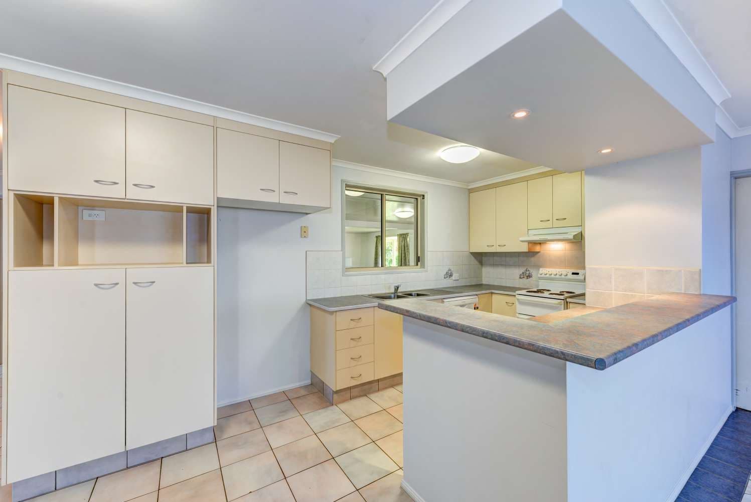 3 Metcalfe Court, KALKIE QLD 4670, Kalkie - Thumbnail 4