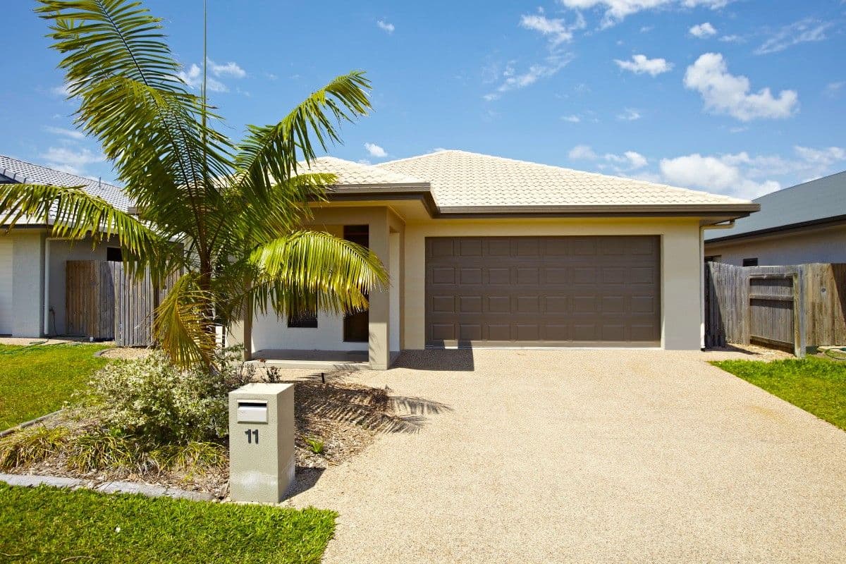 11 Dampier Crescent, Burdell QLD 4818, Burdell - Image 1