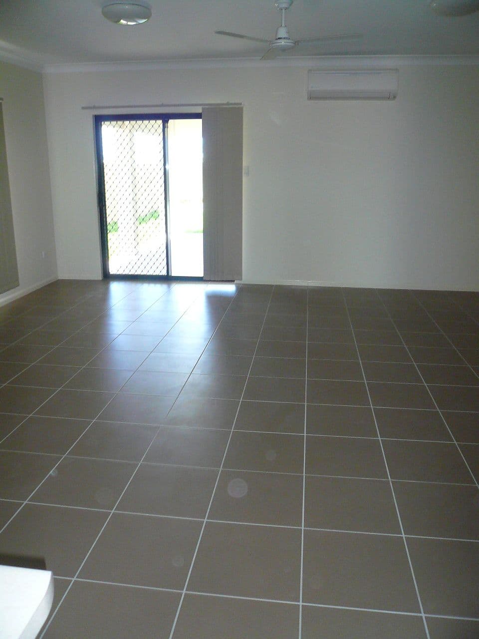 11 Dampier Crescent, Burdell QLD 4818, Burdell - Thumbnail 5