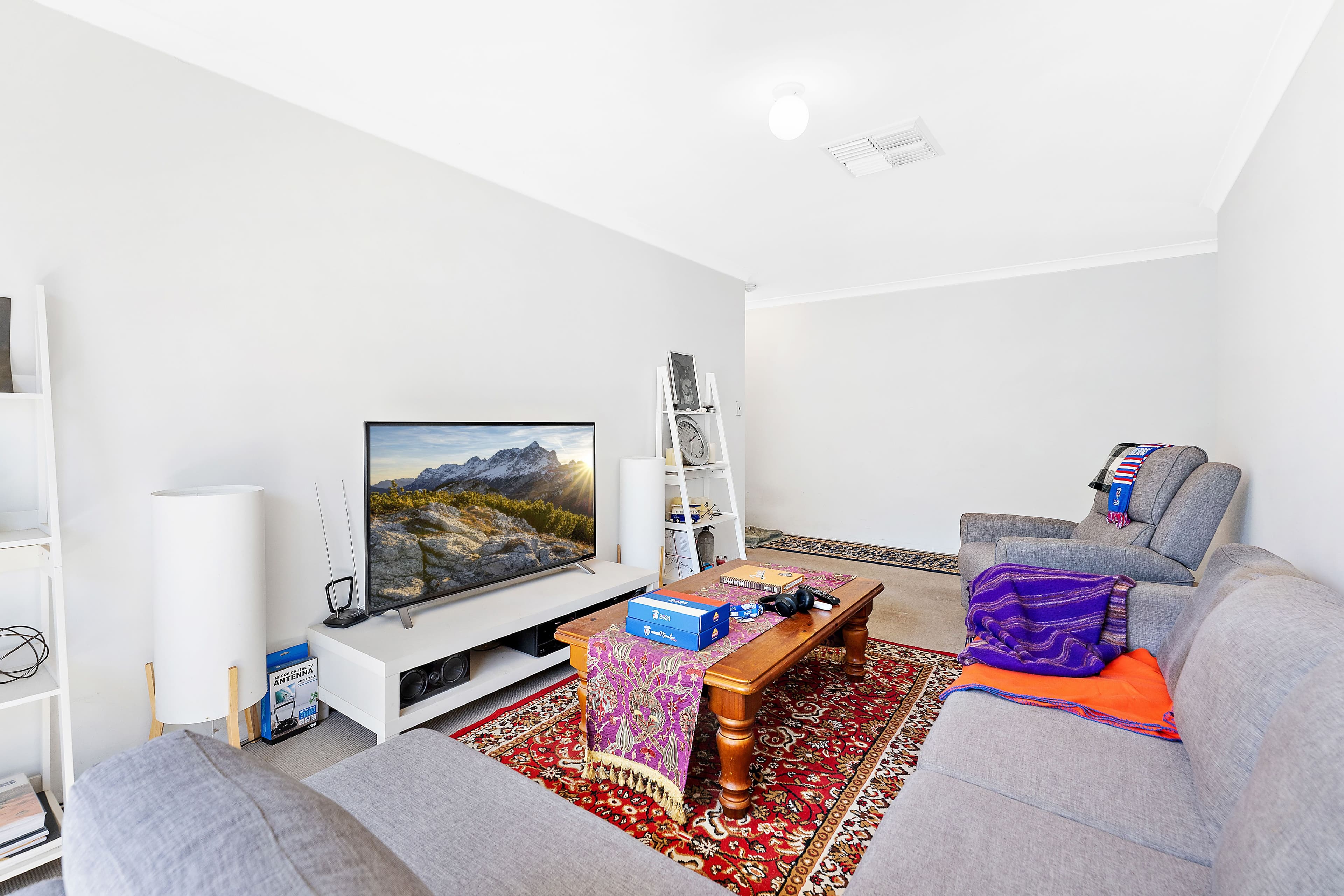 8 Belgravia Place, Canning Vale WA 6155, Canning Vale - Thumbnail 4