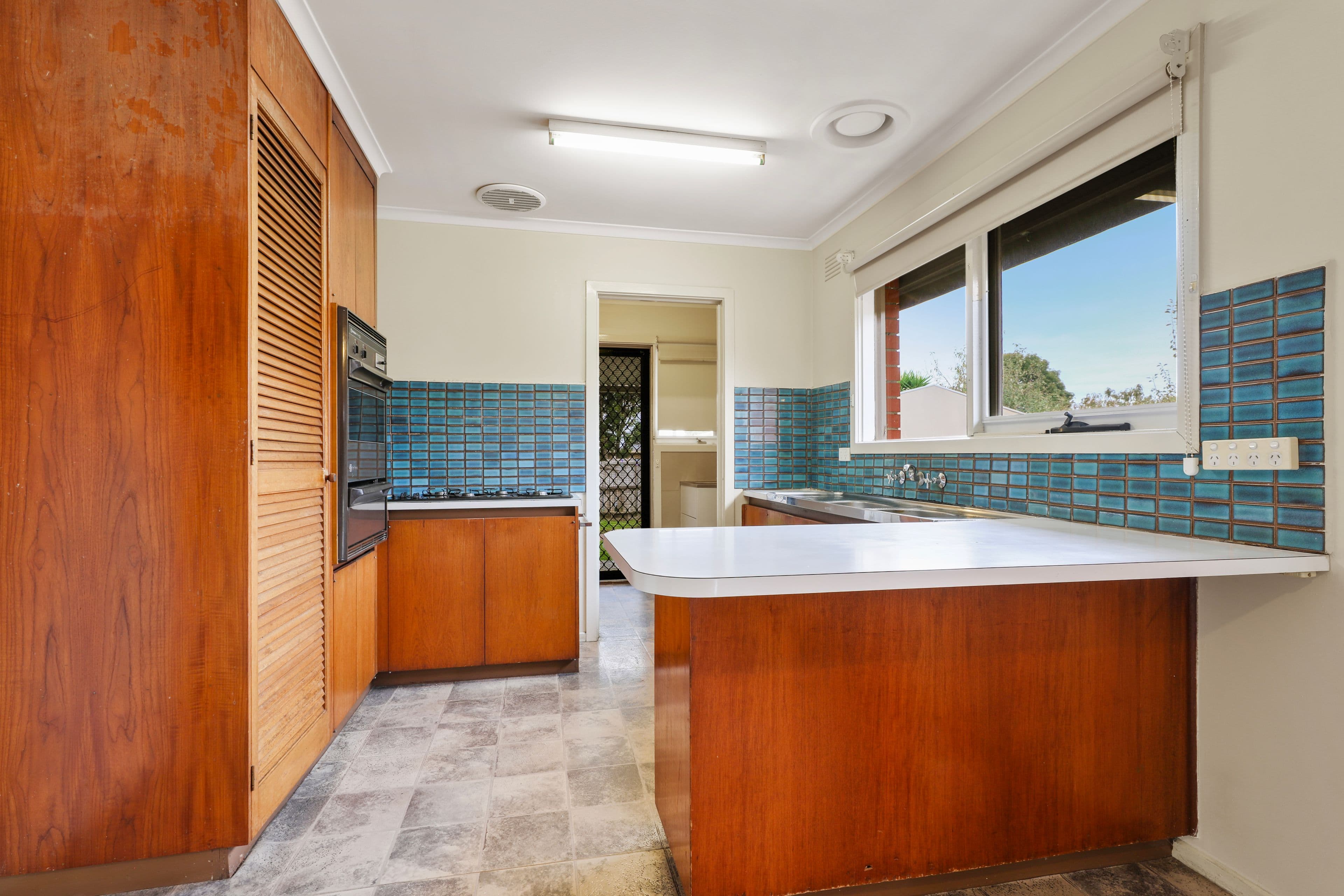 38 Broadoak Street, Springvale South VIC 3172, Springvale South - Thumbnail 5